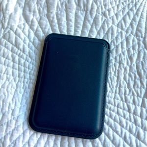 Brand new MagSafe credit card holder